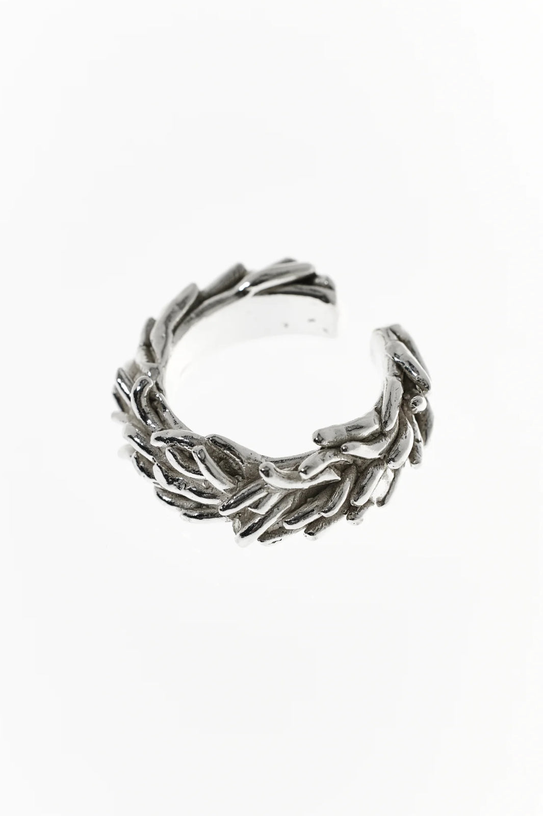 FLOATING BABY PHYSALIA EAR CUFF
