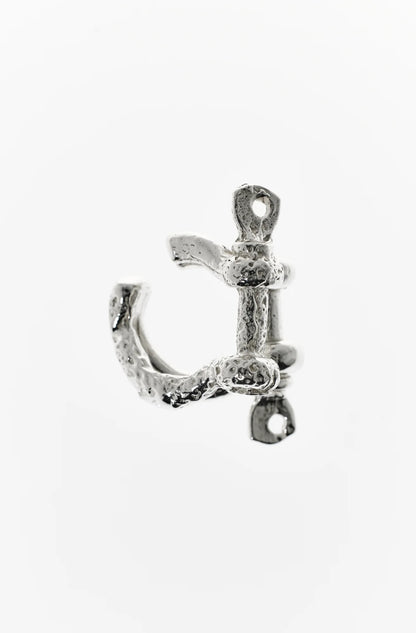 CORRODED DOUBLE SHACKLE EAR CUFF