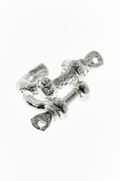 CORRODED DOUBLE SHACKLE EAR CUFF